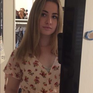 Meet your Posher, Sara